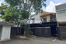 Siap Huni Hunian Elit 6 Kamar di Regol Dekat ke Mana Pun Siap Huni Hunian Elit 6 Kamar di Regol Dekat ke Mana Pun