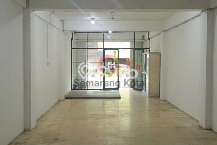 Ruko Bagus LT 99m2 LB 396m2 Dijual di Semarang Tengah Semarang Ruko Bagus LT 99m2 LB 396m2 Dijual di Semarang Tengah Semarang