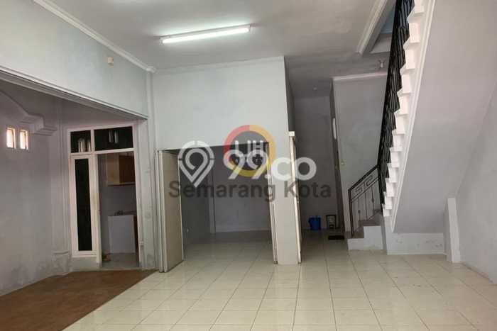 Ruko Disewakan Cepat di Banyumanik Semarang LB 168m2 Ruko Disewakan Cepat di Banyumanik Semarang LB 168m2