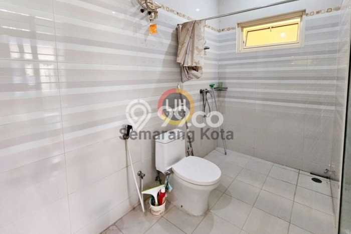 Rumah Strategis Minimalis Lb 267m2 di Semarang Utara, Semarang Rumah Strategis Minimalis Lb 267m2 di Semarang Utara, Semarang