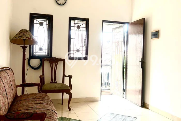 Rumah sewa siap pakai 4 Kamar Tidur di Raffles Hills, Jakarta Timur Rumah sewa siap pakai 4 Kamar Tidur di Raffles Hills, Jakarta Timur