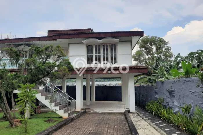 Disewakan Rumah Murah di Cibubur Jakarta Timur dengan 4 KT Disewakan Rumah Murah di Cibubur Jakarta Timur dengan 4 KT