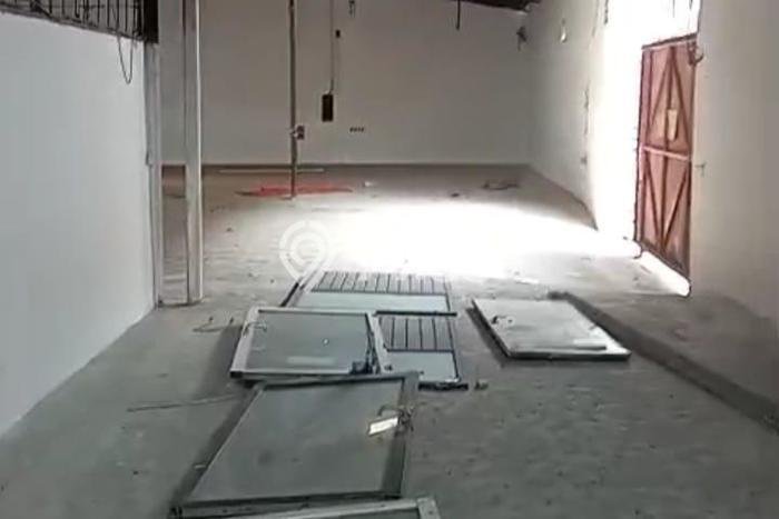 Gudang Komersial Disewakan di Cipondoh Tangerang Luas 1600m2 Gudang Komersial Disewakan di Cipondoh Tangerang Luas 1600m2