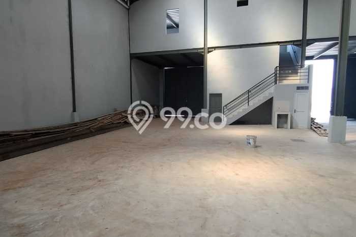 Disewakan Gudang di Kawasan Ramai Teluk Naga Luas 300m2 Disewakan Gudang di Kawasan Ramai Teluk Naga Luas 300m2