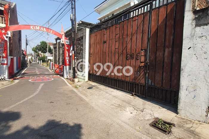 Lokasi Strategis! Dijual Gudang Bisnis di Gayamsari, Semarang Kondisi Baik Lokasi Strategis! Dijual Gudang Bisnis di Gayamsari, Semarang Kondisi Baik