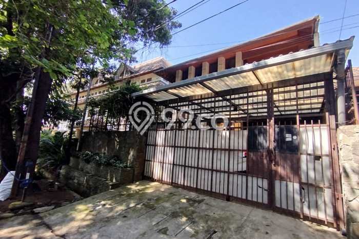 For Sale Rumah Mewah Exclusive di Coblong, Bandung For Sale Rumah Mewah Exclusive di Coblong, Bandung