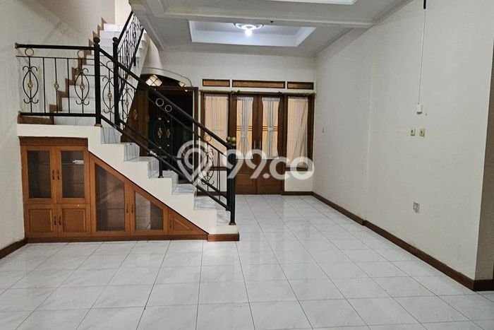 Dijual Cepat Rumah Favorit Siap Huni LB 155m2 di Arcamanik, Bandung Dijual Cepat Rumah Favorit Siap Huni LB 155m2 di Arcamanik, Bandung