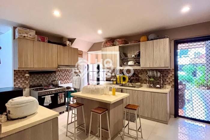 Hunian Eksklusif Siap Huni LT 280m2 di Tebet, Jakarta Selatan Hunian Eksklusif Siap Huni LT 280m2 di Tebet, Jakarta Selatan