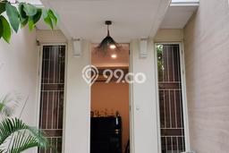 For Sale! Luxury House LT 200m2 Desain Modern di Surabaya Kota For Sale! Luxury House LT 200m2 Desain Modern di Surabaya Kota