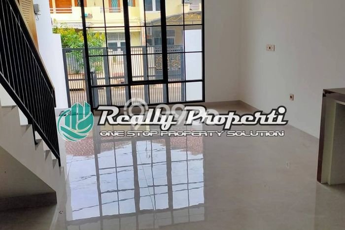 Rumah Modern Cantik 3 KT Bisa Langsung Pindah di Duren Sawit Rumah Modern Cantik 3 KT Bisa Langsung Pindah di Duren Sawit