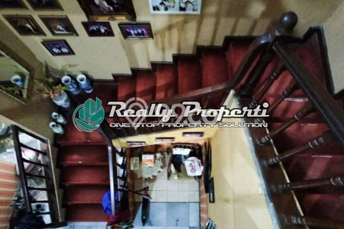 Dijual Rumah Luas Elegan Dengan View Eksklusif di Rawamangun, Jakarta Timur Dijual Rumah Luas Elegan Dengan View Eksklusif di Rawamangun, Jakarta Timur