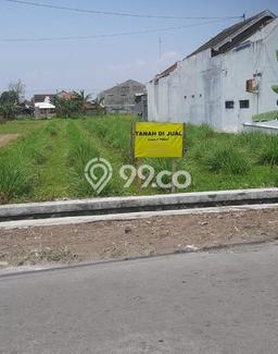 Tanah Dijual Lokasi Depok, Sleman Luas 679m2 Legalitas Aman Tanah Dijual Lokasi Depok, Sleman Luas 679m2 Legalitas Aman