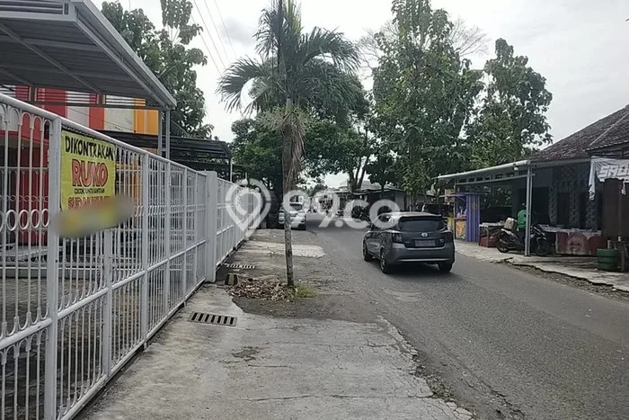 Unit Komersial Tersedia di Sleman Spesifikasi LB 240m2 Unit Komersial Tersedia di Sleman Spesifikasi LB 240m2