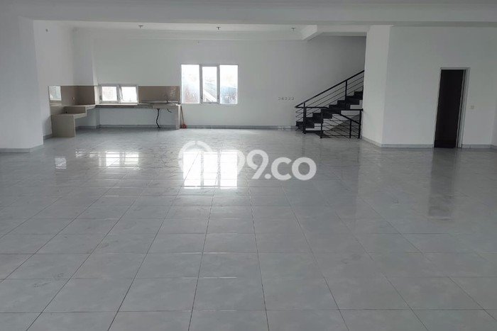 Unit Komersial Paling Strategis di Mlati Sleman dengan LB 450m2 Unit Komersial Paling Strategis di Mlati Sleman dengan LB 450m2
