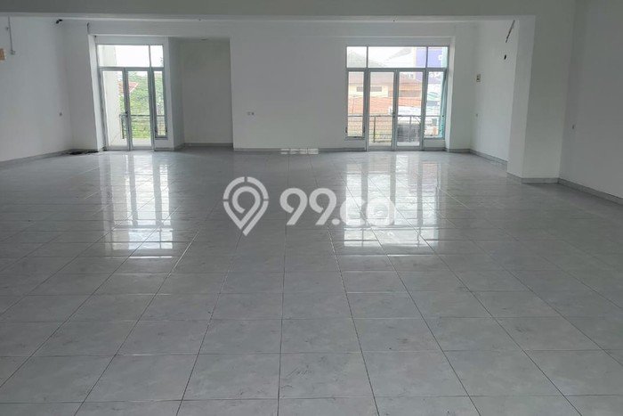 Unit Komersial Paling Strategis di Mlati Sleman dengan LB 450m2 Unit Komersial Paling Strategis di Mlati Sleman dengan LB 450m2