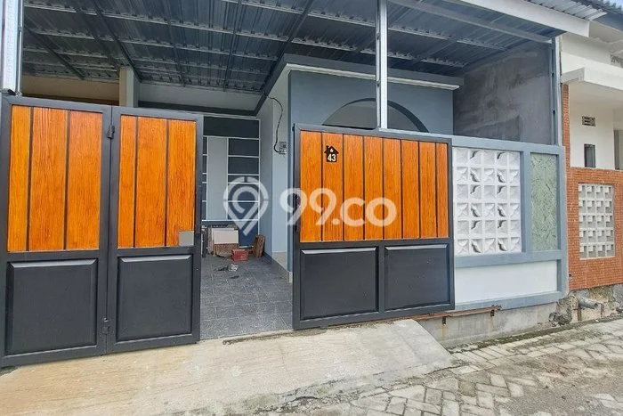 Hunian Strategis 2 KT LB 40m2 Kondisi Bagus di Sidoarjo Hunian Strategis 2 KT LB 40m2 Kondisi Bagus di Sidoarjo