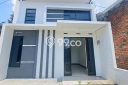 Hunian Strategis 2 KT LB 45m2 Kondisi Bagus di Sidoarjo Hunian Strategis 2 KT LB 45m2 Kondisi Bagus di Sidoarjo