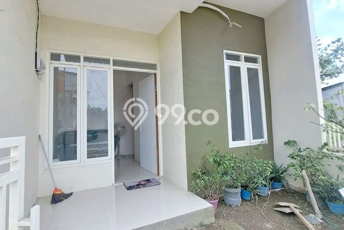 Hunian Strategis 2 KT LB 32m2 Kondisi Bagus di Sidoarjo Hunian Strategis 2 KT LB 32m2 Kondisi Bagus di Sidoarjo