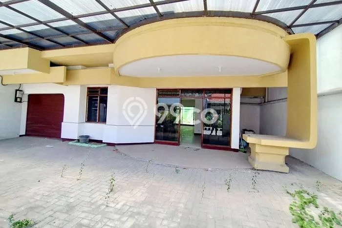 For Sale Rumah Mewah Exclusive di Gubeng, Surabaya For Sale Rumah Mewah Exclusive di Gubeng, Surabaya