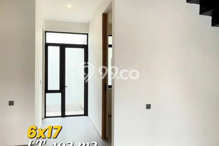 Hunian Nyaman Asri 4 KT Siap Pakai di Semolowaru Surabaya Hunian Nyaman Asri 4 KT Siap Pakai di Semolowaru Surabaya