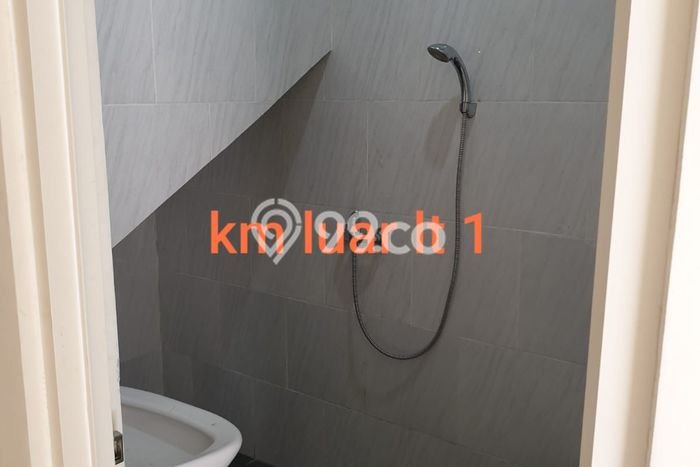 Dijual Cepat Rumah Bagus Siap Huni LB 120m2 di Rungkut, Surabaya Dijual Cepat Rumah Bagus Siap Huni LB 120m2 di Rungkut, Surabaya