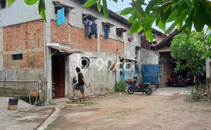 Rumah Mewah LB 150m2 Siap Huni Desain Elegan di Jembatan Besi, Jakarta Barat Rumah Mewah LB 150m2 Siap Huni Desain Elegan di Jembatan Besi, Jakarta Barat