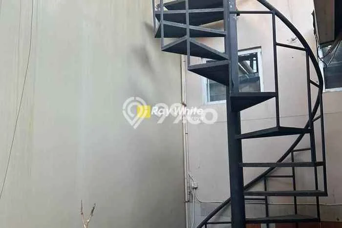 Rumah Kontrakan Surakarta LT 144m2 LB 144m2 Kawasan Solo Baru Rumah Kontrakan Surakarta LT 144m2 LB 144m2 Kawasan Solo Baru