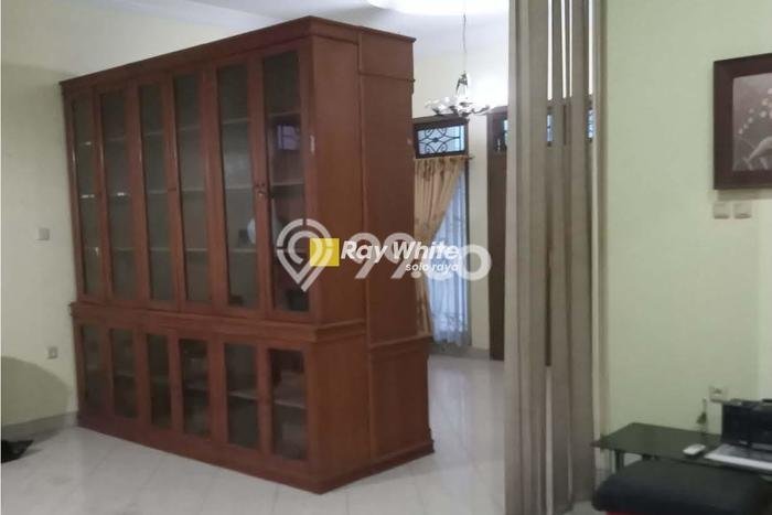 Jarang Ada! Rumah Kontrakan 4 Kamar Bagus Siap Huni Solo Baru Jarang Ada! Rumah Kontrakan 4 Kamar Bagus Siap Huni Solo Baru