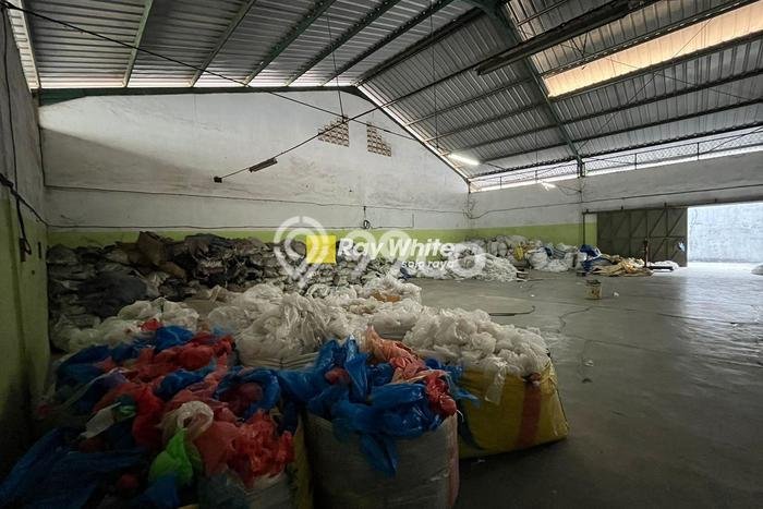 Lokasi Strategis! Dijual Gudang Bisnis di Sukoharjo, Sukoharjo Kondisi Bagus Lokasi Strategis! Dijual Gudang Bisnis di Sukoharjo, Sukoharjo Kondisi Bagus