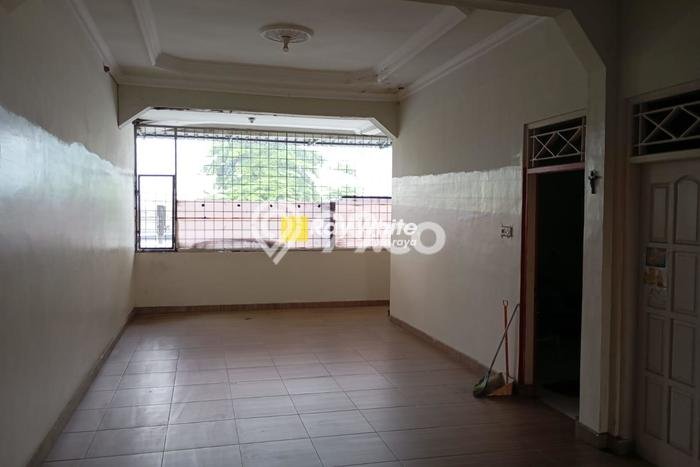 Ruko Bagus LT 348m2 LB 400m2 Dijual di Baki Sukoharjo Ruko Bagus LT 348m2 LB 400m2 Dijual di Baki Sukoharjo