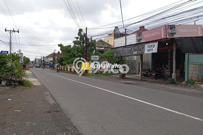 Ruko Bagus LT 348m2 LB 400m2 Dijual di Baki Sukoharjo Ruko Bagus LT 348m2 LB 400m2 Dijual di Baki Sukoharjo