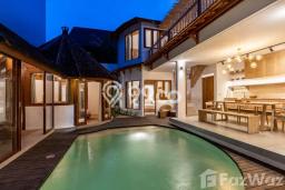 Tersedia Vila Kawasan , Dimensi 250m2m², Lingkungan Nyaman Tersedia Vila Kawasan , Dimensi 250m2m², Lingkungan Nyaman