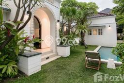 Vila di , Area 480m2m², Area Strategis Vila di , Area 480m2m², Area Strategis