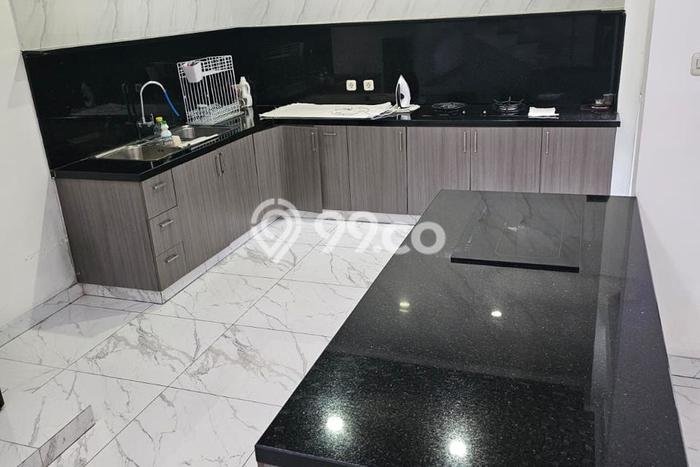 For Sale! Premium House LT 176m2 Desain Elegan di Jaka Mulya For Sale! Premium House LT 176m2 Desain Elegan di Jaka Mulya