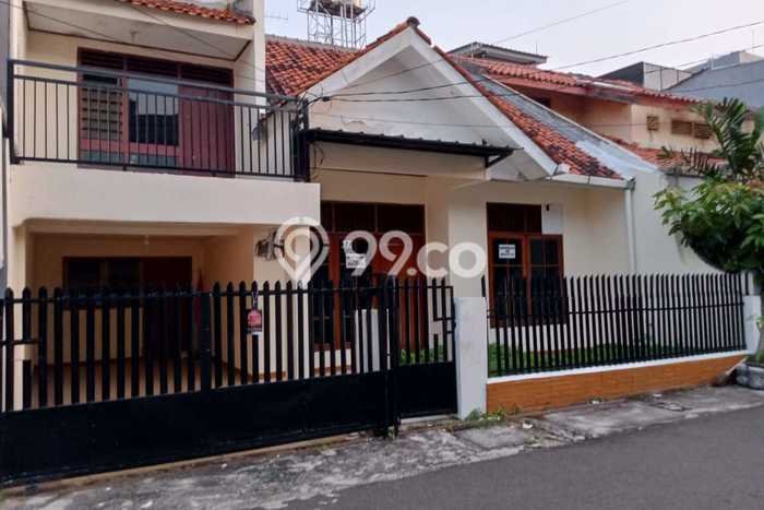 Disewakan! Rumah 2 Kamar Tidur &
2 Kamar Mandi di Rawamangun, Jakarta Timur Disewakan! Rumah 2 Kamar Tidur &
2 Kamar Mandi di Rawamangun, Jakarta Timur