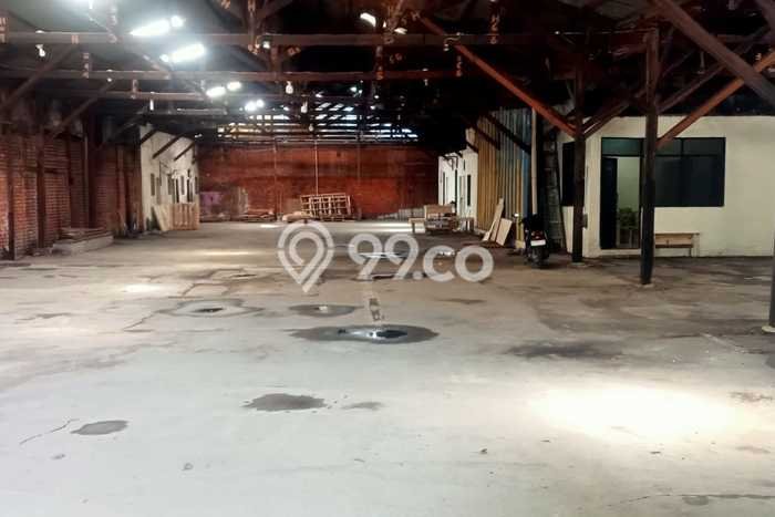 Unit Gudang Dijual di Jatinegara Jakarta Timur Luas Tanah 800m2, Luas Bangunan 800m2 Unit Gudang Dijual di Jatinegara Jakarta Timur Luas Tanah 800m2, Luas Bangunan 800m2