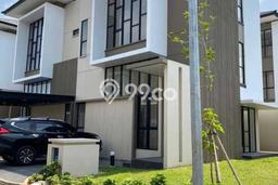 For Sale Rumah Mewah Exclusive di Cakung, Jakarta Timur For Sale Rumah Mewah Exclusive di Cakung, Jakarta Timur