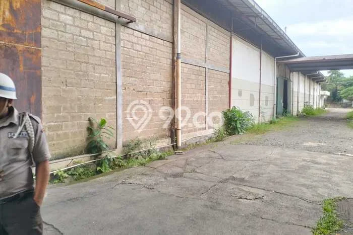FOR RENT! Gudang di Narogong Cocok untuk Bisnis 3100m2 FOR RENT! Gudang di Narogong Cocok untuk Bisnis 3100m2