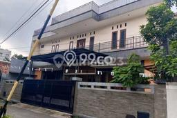 Lokasi strategis! Rumah siap pakai dikontrakkan di Duren Sawit LB 360m2 Lokasi strategis! Rumah siap pakai dikontrakkan di Duren Sawit LB 360m2