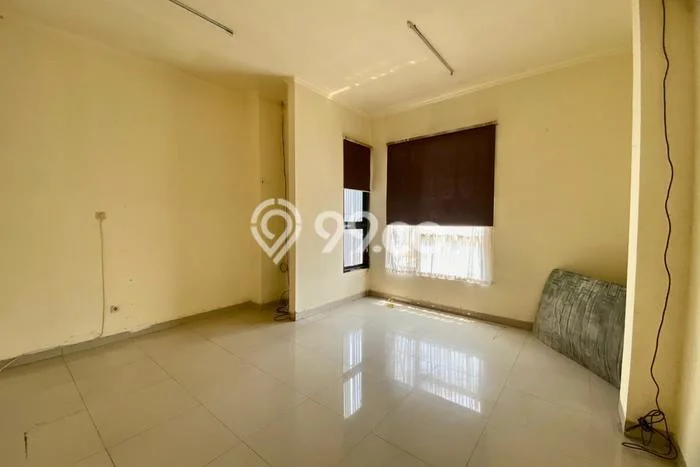 Ruko bagus disewakan di Cempaka Putih Jakarta Pusat dengan LB 225m2 harga sewa terbaik Ruko bagus disewakan di Cempaka Putih Jakarta Pusat dengan LB 225m2 harga sewa terbaik