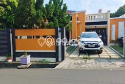 Lokasi strategis! Rumah siap pakai dikontrakkan di Duren Sawit LB 200m2 Lokasi strategis! Rumah siap pakai dikontrakkan di Duren Sawit LB 200m2
