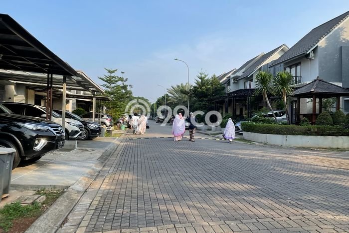 Dijual Rumah Premium dengan Fasilitas Sekitar Komplit di Jatinegara, Jakarta Timur Dijual Rumah Premium dengan Fasilitas Sekitar Komplit di Jatinegara, Jakarta Timur