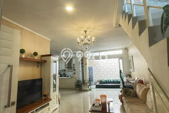 Dijual Rumah Premium dengan Fasilitas Sekitar Komplit di Jatinegara, Jakarta Timur Dijual Rumah Premium dengan Fasilitas Sekitar Komplit di Jatinegara, Jakarta Timur