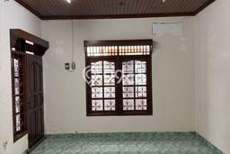 Disewakan! Rumah 4 Kamar Tidur &
2 Kamar Mandi di Rawamangun, Jakarta Timur Disewakan! Rumah 4 Kamar Tidur &
2 Kamar Mandi di Rawamangun, Jakarta Timur