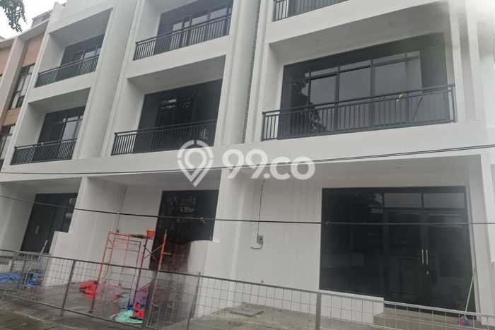 Unit Ruko Dijual di Jakarta Barat LT 75m2 & LB 166m2 Unit Ruko Dijual di Jakarta Barat LT 75m2 & LB 166m2