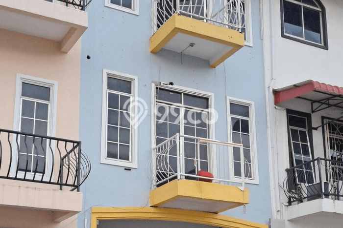 Unit Ruko Dijual di Batam Kota Batam Luas Tanah 90m2, Luas Bangunan 270m2 Unit Ruko Dijual di Batam Kota Batam Luas Tanah 90m2, Luas Bangunan 270m2