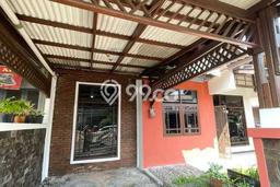 Rumah Modern 4 KT LT 180m2 di Buah Batu Rumah Modern 4 KT LT 180m2 di Buah Batu