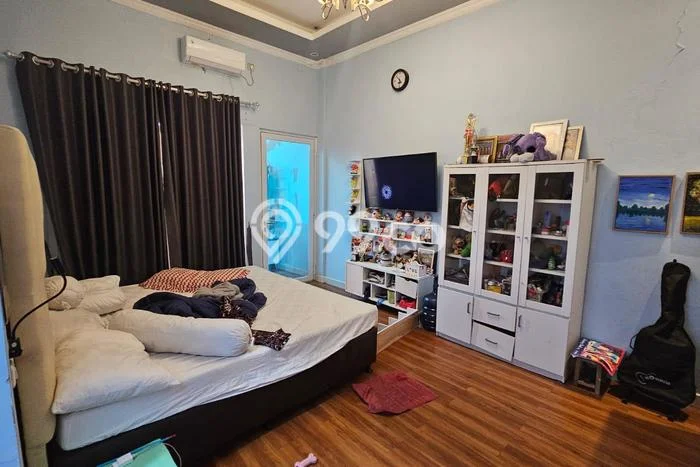 Dijual Hunian Rumah Terawat 7 KT di Duri Kosambi, Jakarta Barat Dijual Hunian Rumah Terawat 7 KT di Duri Kosambi, Jakarta Barat