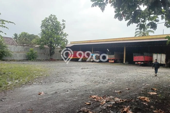 Lahan untuk Dijual Lokasi Pakisaji, Malang Luas 3000m2 SHM Lahan untuk Dijual Lokasi Pakisaji, Malang Luas 3000m2 SHM