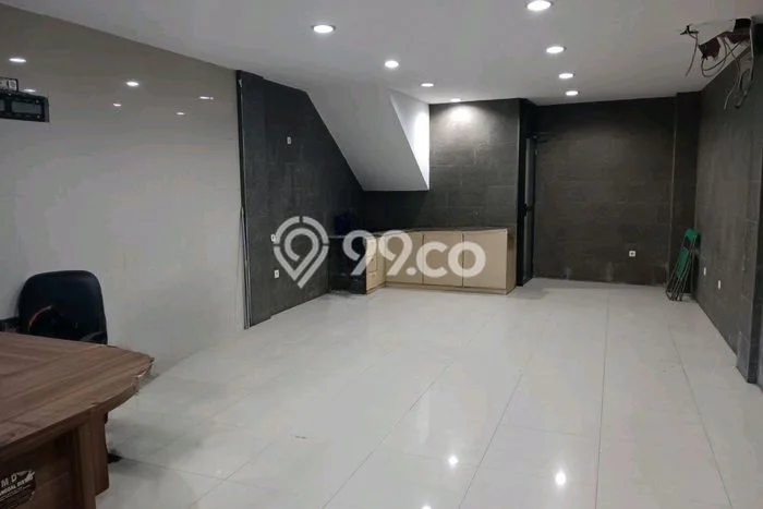 Unit Ruko Dijual di Gubeng Surabaya Luas Tanah 75m2, Luas Bangunan 200m2 Unit Ruko Dijual di Gubeng Surabaya Luas Tanah 75m2, Luas Bangunan 200m2